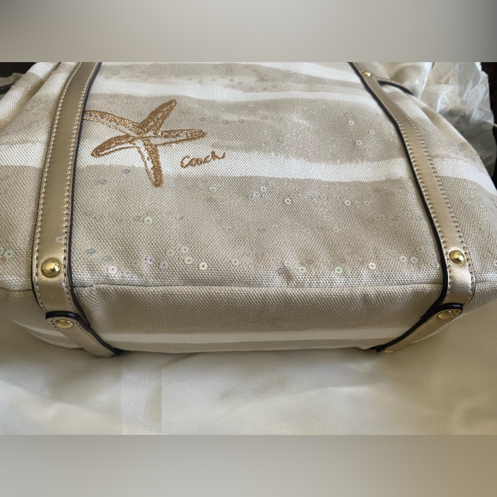 New COACH Audrey Sun Beach Sequin Motif Canvas Cinch Tote Purse Beautiful Elegan - Picture 8 of 11